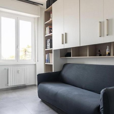 Luxury Apartment In Prada District Near Mm Brenta & Milan Center - Ideal For Business Profiles Экстерьер фото